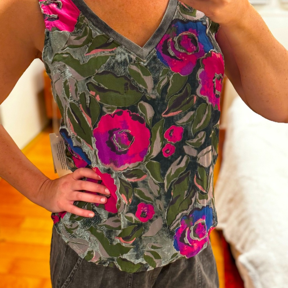Floral V-Neck Women Top